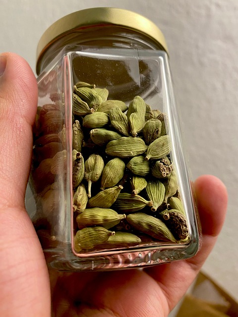 Aromatic Cardamom Pods